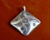 Picture of 21x21 mm, pendant, Hill Tribe fine silver, carved lozenge, swirl design