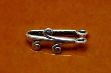 Picture of 23x9 mm, folding bails for focal donut pendant, JBB findings, silver-plated pewter