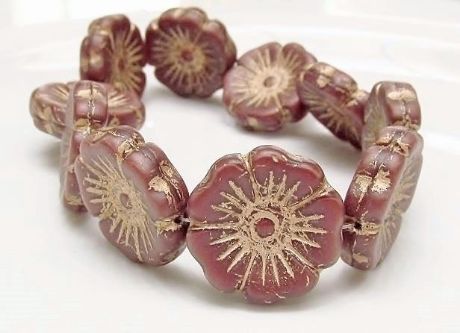 Image de 22x22 mm, perles de verre pressé tchèque, fleur hawaïenne, brun rouge, mat, patine bronze, 3 pièces