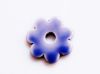 Picture of 3.4x3.4 cm, pendant, Greek ceramic daisy, light grey enamel, blue shine