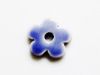 Picture of 2.5x2.5 cm, pendant, Greek ceramic daisy, light grey enamel, blue shine