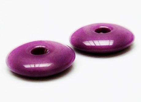 Image de 2.6x2.6 cm, pendentif focal, donut en céramique grecque, émail violet mauve
