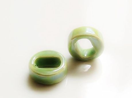 Picture of 18x18x7 mm, Greek ceramic slider beads, spring green enamel, oil in water effect