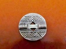 Image de 21x21 mm, type bouton, perles en Zamak, argentées, texturées