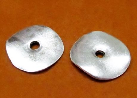 Picture of 23x21 mm, cornflake disk, Zamak beads, silver-plated, 2 pieces