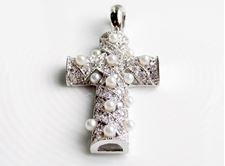 Picture of “Cross of St. John in Diagonal weave” pendant in sterling silver inlaid with cultured pearls and CZ