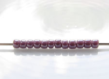 Image de Perles de rocailles japonaises, rondes, taille 11/0, Toho, opaque, violet lavande, lustré