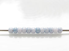 Image de Perles de rocailles japonaises, rondes, taille 11/0, Toho, blanc opaque, marbré bleu