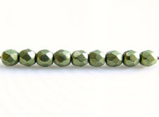 Image de 2x2 mm, perles à facettes tchèques rondes, vert fougère, opaque, or suédé