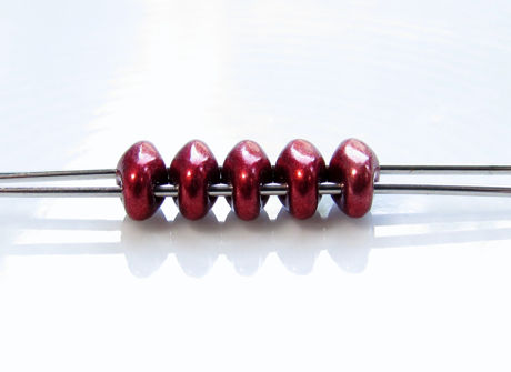 Image de 5x2.5 mm, perles SuperDuo, de verre tchèque, 2 trous, métallique saturé, rouge merlot