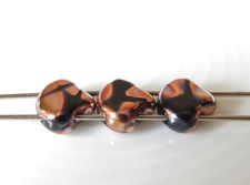 Picture of 7.5x7.5 mm, fan-shaped beads, Ginkgo leaf, Czech glass, 2 holes, opaque, black, Apollo bronze finishing