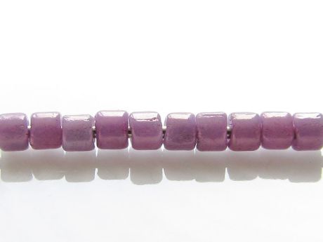 Image de Perles de rocailles cylindriques tchèques, taille 10, opaque, blanc craie, violet améthyste métallique, lustré, 5 grammes