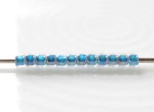 Image de Perles cylindrique, taille 11/0, Treasure, doublé bleu denim, cristal arc-en-ciel, 5 grammes